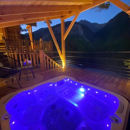 Chalet L'Empreinte Saint-Étienne-de-Tinée Eksteriør bilde